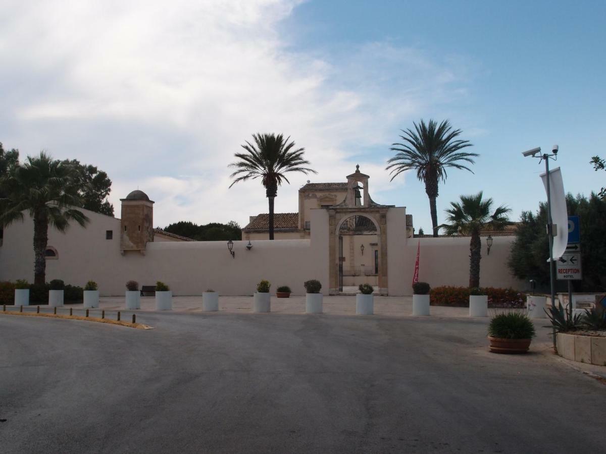 Sulle Tracce Di Montalbano Villa Ragusa Exterior foto